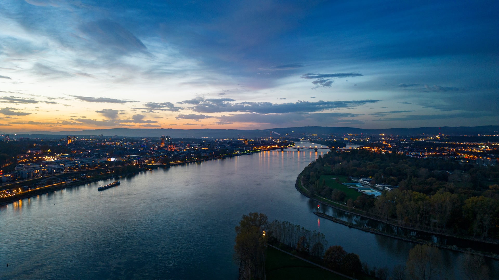 IDEALE ANBINDUNG
an Mainz, Wiesbaden,
Frankfurt und Darmstadt